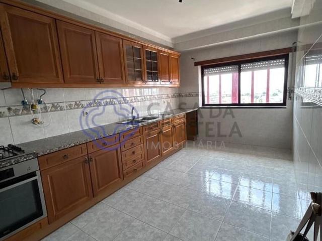 Apartamento alugar em Monte Belo Sul, Setúbal