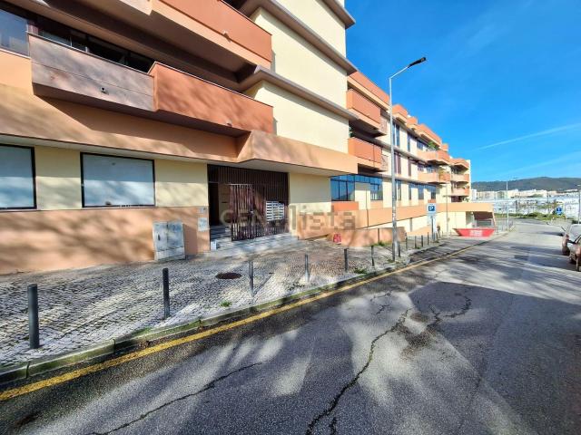 Apartamento alugar em Setúbal