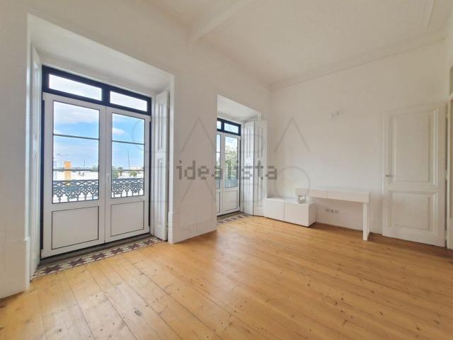 Apartamento alugar em Setúbal