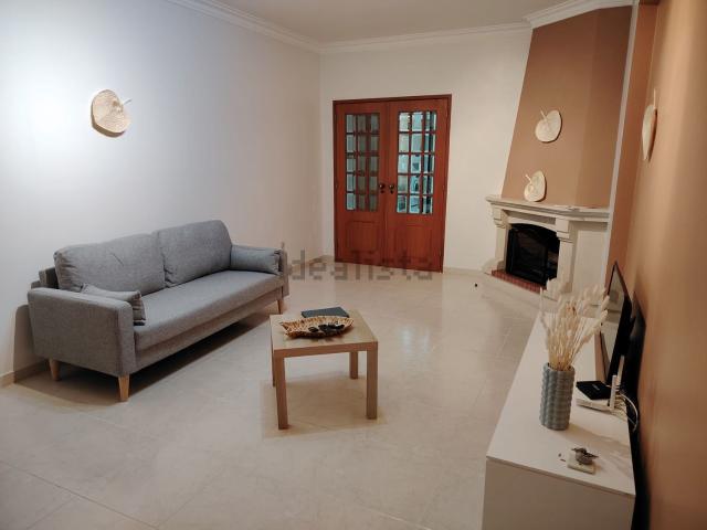 Apartamento alugar em Vale de Cobro, Setúbal