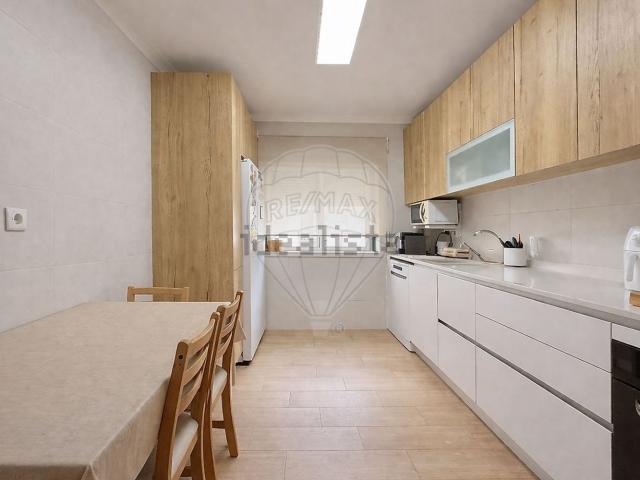 Apartamento venda em Afonso Costa, Setúbal
