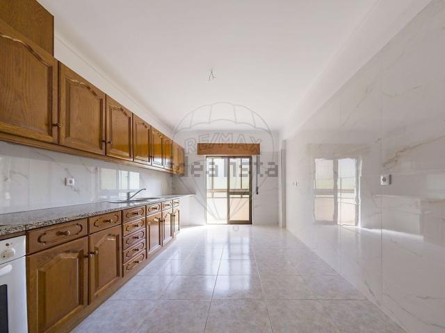 Apartamento venda em Pinheirinhos, Setúbal