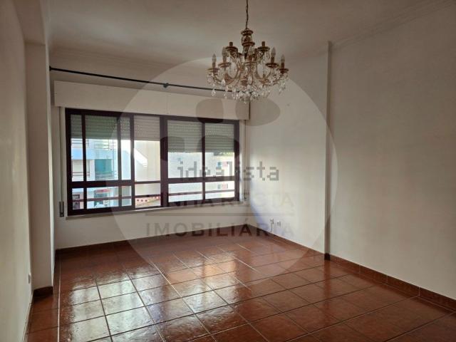 Apartamento alugar em Setúbal