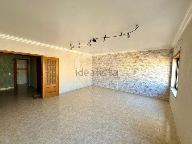 Apartamento alugar em Nova Azeda, Setúbal