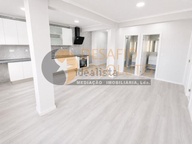 Apartamento venda em Fonte do Lavra, Setúbal