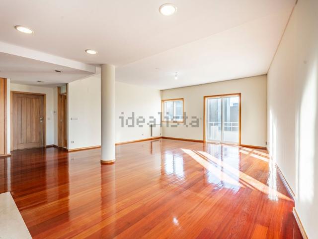 Apartamento venda em Braga (São Vicente), Braga