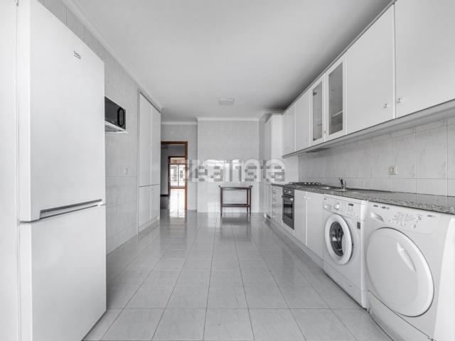 Duplex venda em São Victor, Lamaçães