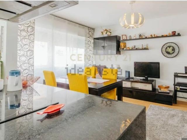 Apartamento venda em Santa Clara, Lisboa