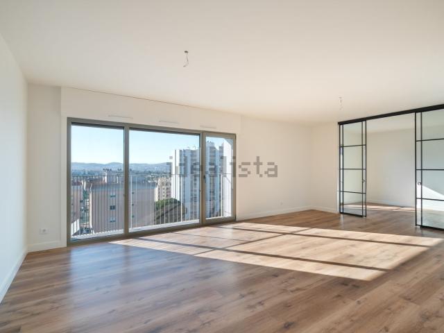 Apartamento alugar em Santa Clara, Lisboa