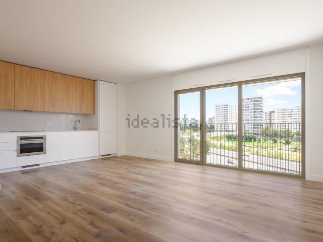 Apartamento venda em Santa Clara, Lisboa