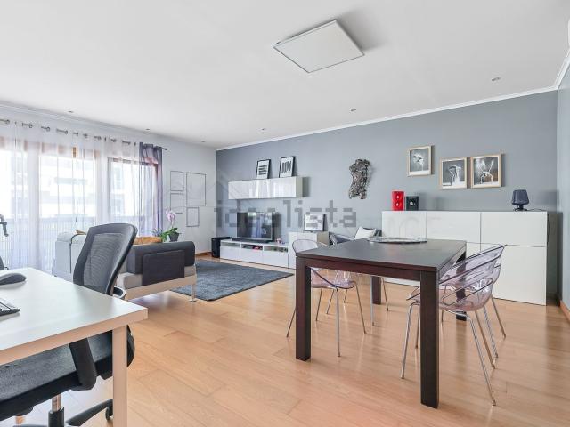 Apartamento venda em Santa Iria de Azoia, São João da Talha e Bobadela, Loures