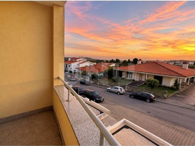 Apartamento alugar em Habitação Social de Santa Maria da Feira (Cavaco), Santa Maria da Feira
