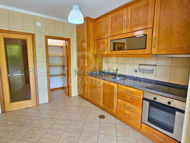 Apartamento alugar em Santa Maria Da Feira, Aveiro