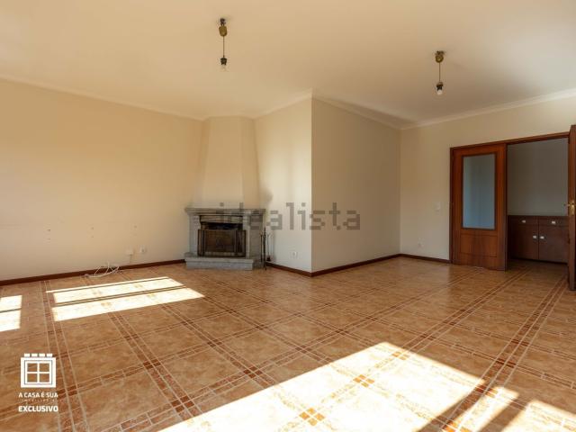 Apartamento alugar em Santa Maria Da Feira, Aveiro