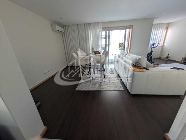 Apartamento alugar em Santa Maria Da Feira, Aveiro