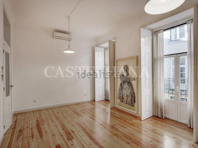 Apartamento alugar em Santa Maria Maior, Baixa