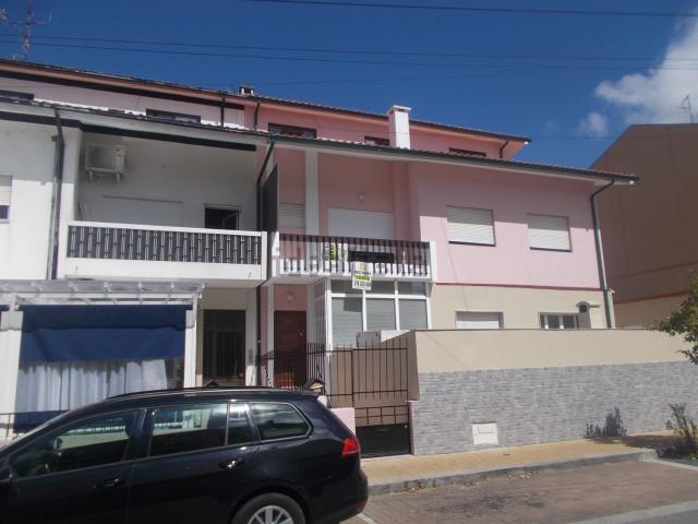 Duplex venda em Cino Chaves, Santa Maria Maior