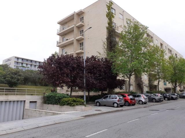 Apartamento alugar em Lugar do Castelo, Vila Nova De Gaia