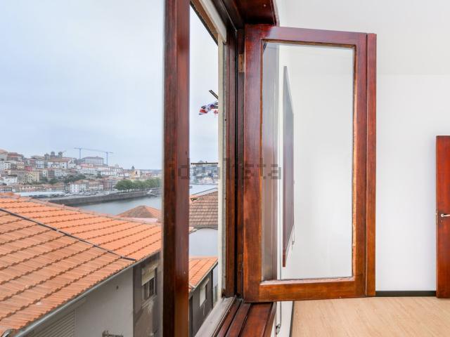 Apartamento alugar em Lugar do Castelo, Vila Nova De Gaia