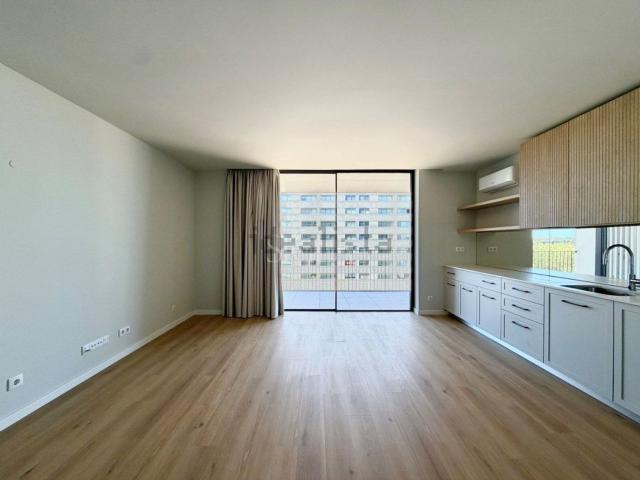 Apartamento venda em Devesas, Vila Nova de Gaia