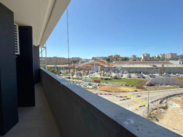 Apartamento venda em Lugar do Castelo, Vila Nova De Gaia