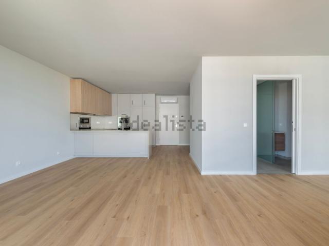 Apartamento alugar em Lugar do Castelo, Vila Nova De Gaia