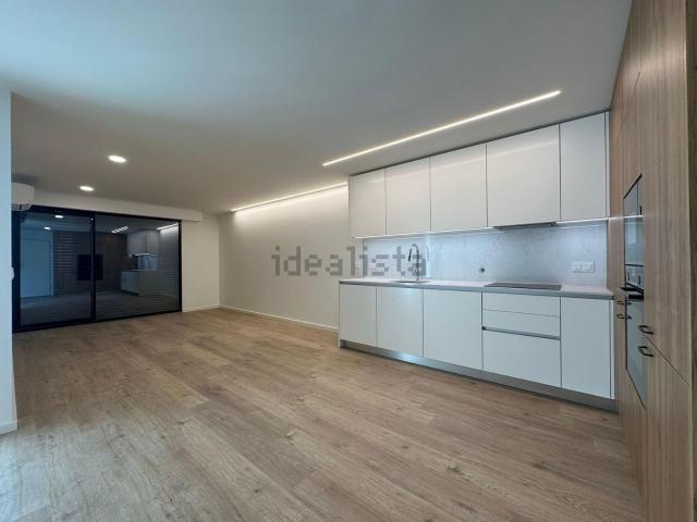 Apartamento alugar em Lugar do Castelo, Vila Nova de Gaia