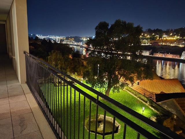 Apartamento venda em Lugar do Castelo, Vila Nova De Gaia