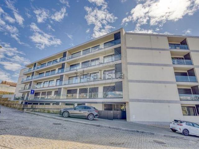 Apartamento alugar em Lugar do Castelo, Vila Nova De Gaia