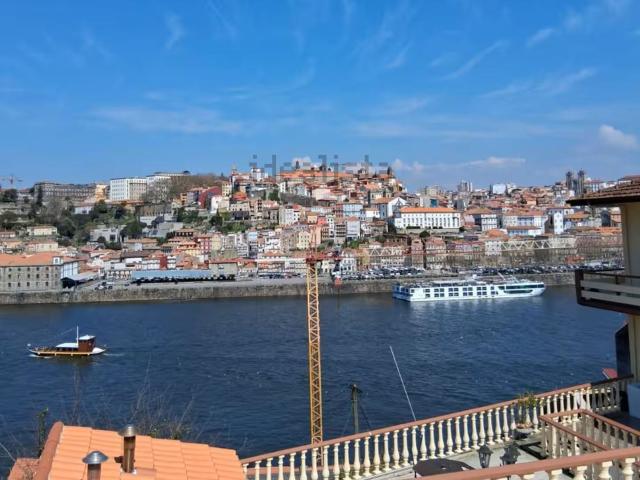 Apartamento alugar em Lugar do Castelo, Vila Nova De Gaia