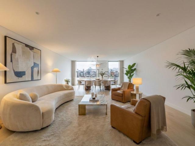 Apartamento venda em Lugar do Castelo, Vila Nova De Gaia