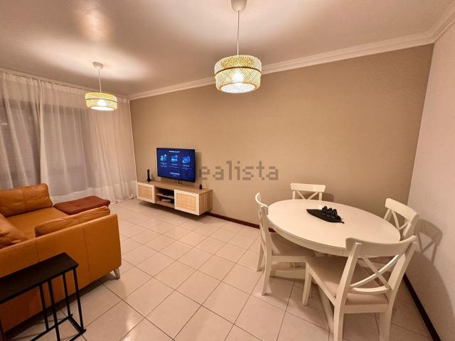 Apartamento alugar em Lugar do Castelo, Vila Nova De Gaia