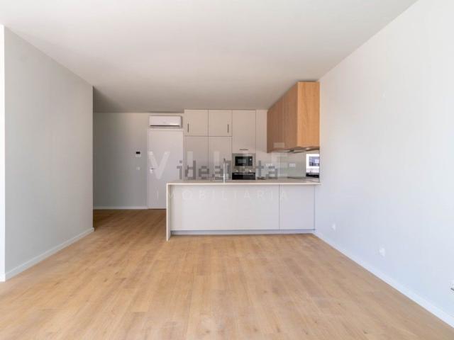 Apartamento venda em Lugar do Castelo, Vila Nova De Gaia