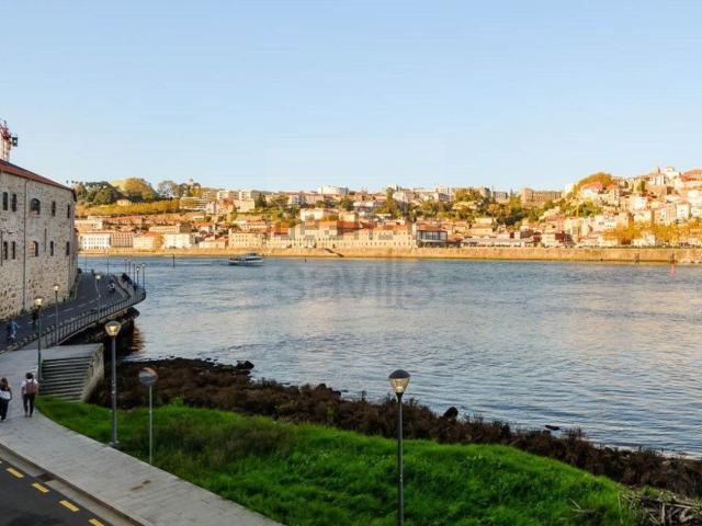 Apartamento venda em Bandeirinha, Porto