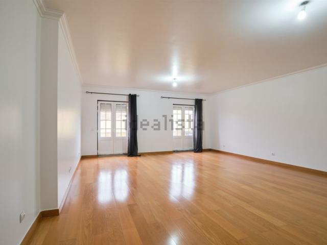 Apartamento venda em Santiago Do Cacém, Setúbal