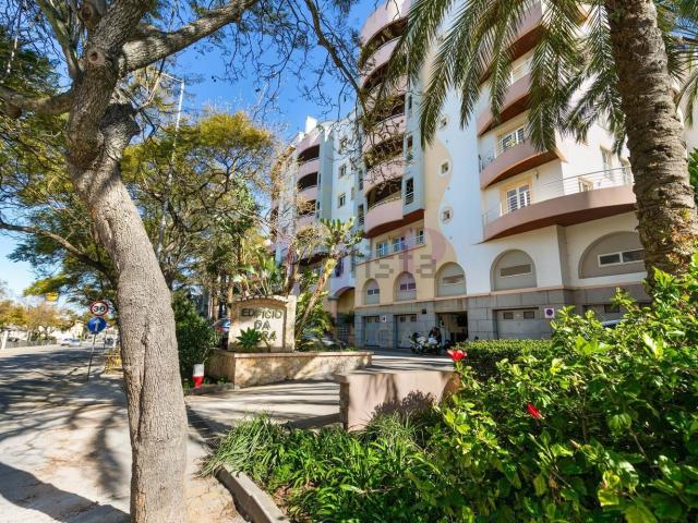 Apartamento venda em Bairro Chesgal, Lagos