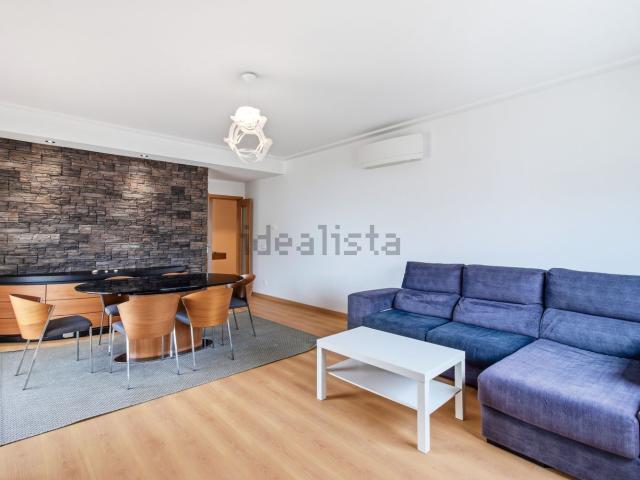 Apartamento alugar em Bairro Chesgal, Lagos