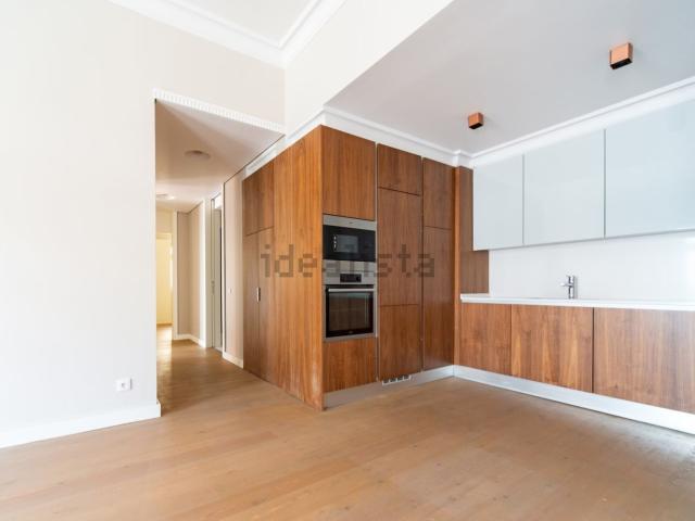 Apartamento venda em Santo António, Lisboa