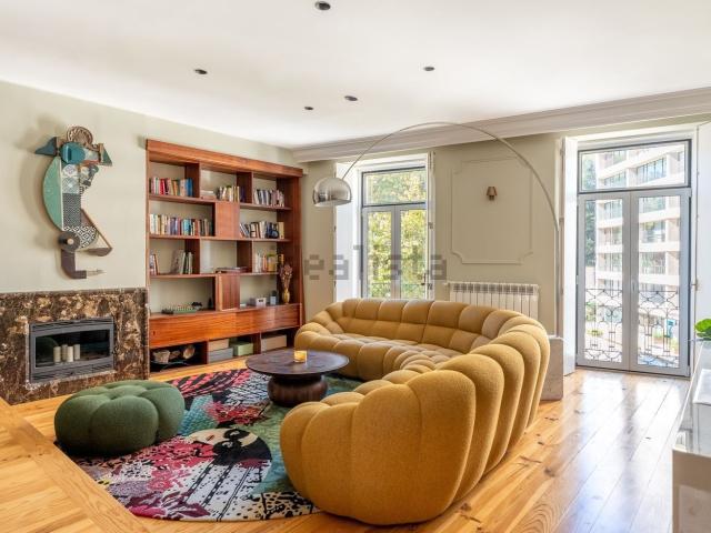 Duplex venda em Santo António, Lisboa