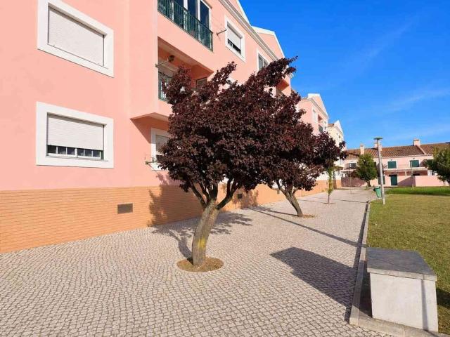 Apartamento venda em Santo António Da Charneca, Setúbal