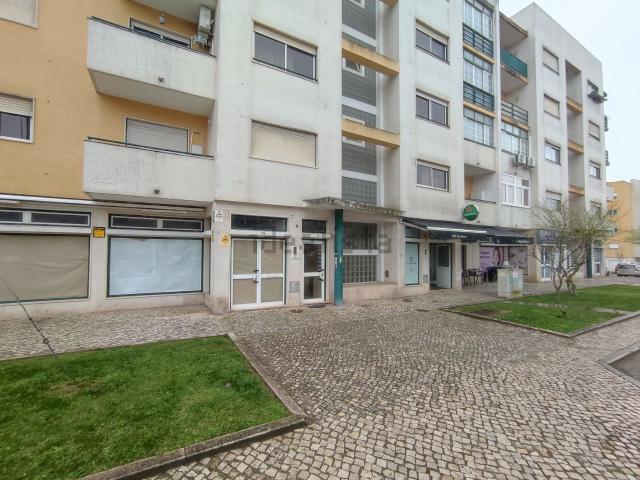 Apartamento venda em Santo António Da Charneca, Setúbal
