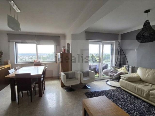 Apartamento venda em Santo António Da Charneca, Setúbal