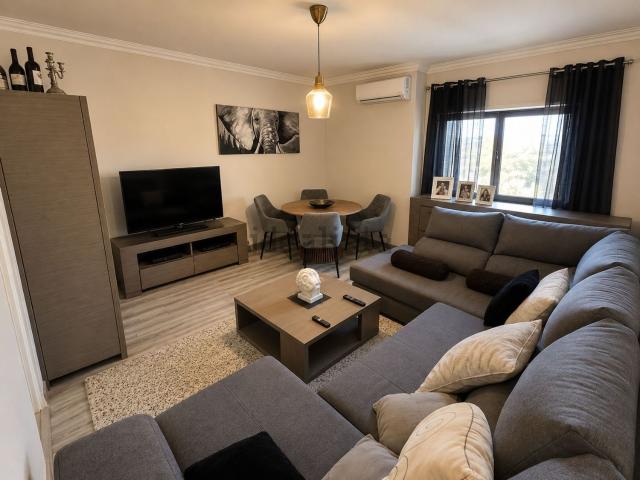 Apartamento venda em Santo António Da Charneca, Setúbal