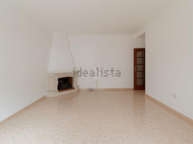 Apartamento alugar em Vila Chã, Santo António da Charneca
