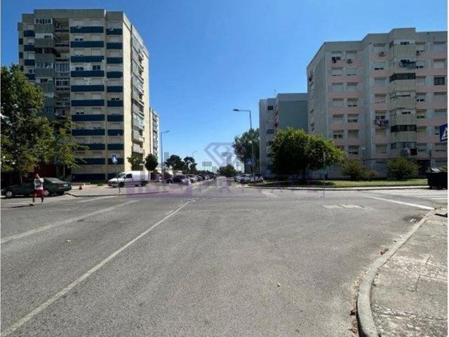 Apartamento venda em Cidade Sol, Santo António da Charneca