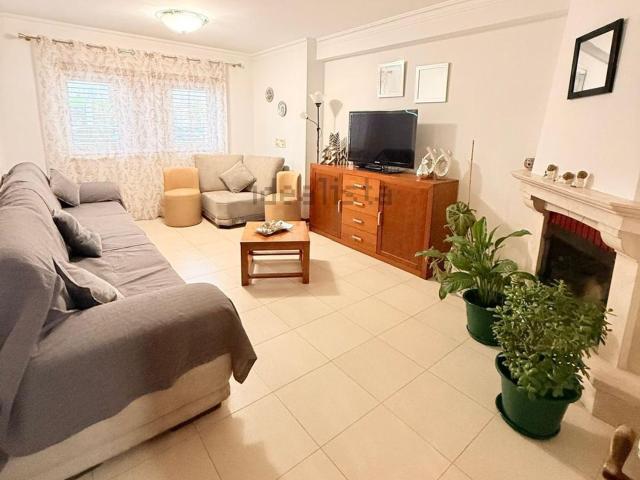 Apartamento alugar em Santo António Da Charneca, Setúbal