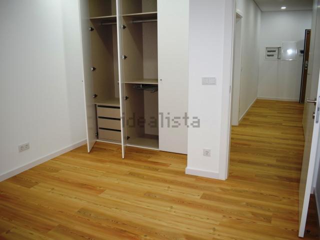 Apartamento venda em Santo António Dos Olivais, São Sebastião