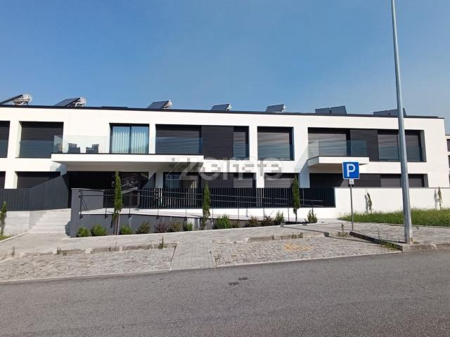 Apartamento venda em Santo Tirso, Porto