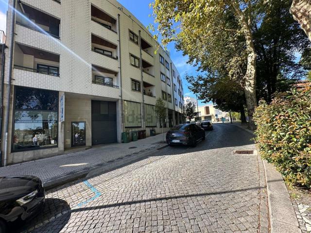 Apartamento alugar em Santo Tirso, Couto (Santa Cristina e São Miguel) e Burgães, Santo Tirso