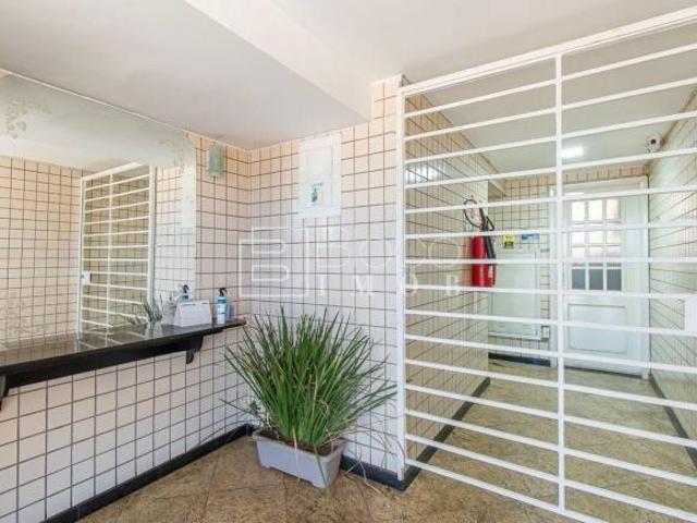 Apartamento venda em Região Geográfica Imediata do Distrito Federal, Região Integrada de Desenvolvimento do Distrito Federal e Entorno